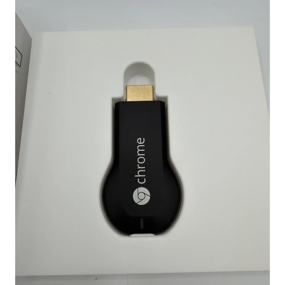 Google Chromecast H2G2-42  1st Gen 1080p HDTV HDMI Streaming Media Player NEW